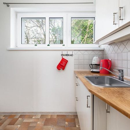 Marynarzy Okretow Pogranicza Apartments By Noclegi Renters Колобжег Екстер'єр фото